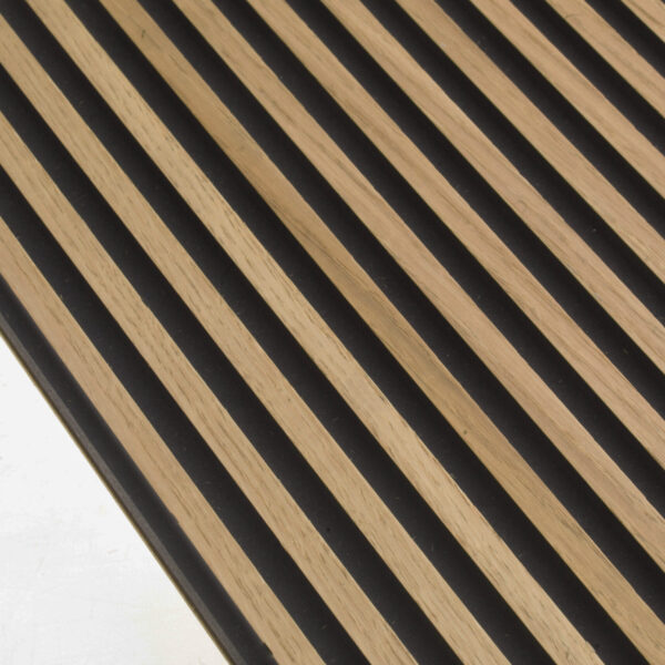 lamel-scienny-panel-premium-DC10-10-2750x310x12 Panel scienny firmy wood-decor do zamontowania na ścianie i suficie.Panel scienny pokryty fornirem naturalnym dąb.Panel ścienny zabezpieczony bezbarwną powłoką lakieru wodnego.